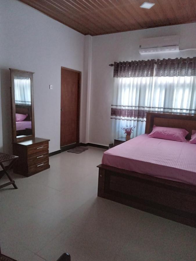 Sky Bloom Bed & Breakfast Homagama Exterior photo
