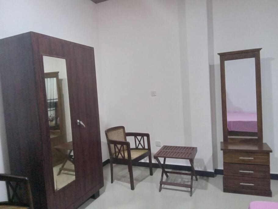 Sky Bloom Bed & Breakfast Homagama Exterior photo