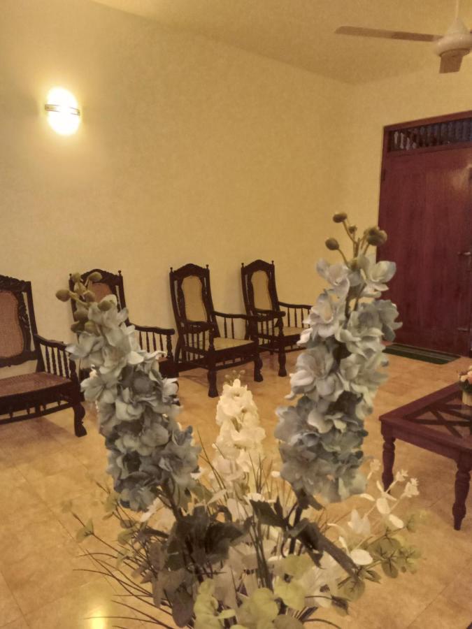 Sky Bloom Bed & Breakfast Homagama Exterior photo