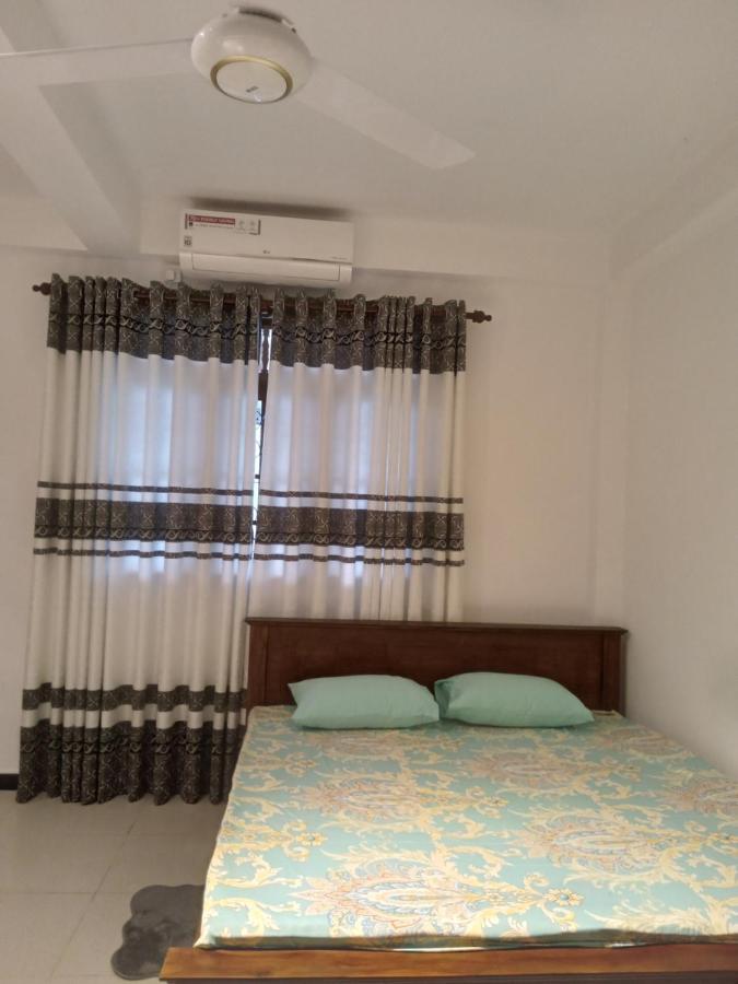Sky Bloom Bed & Breakfast Homagama Exterior photo