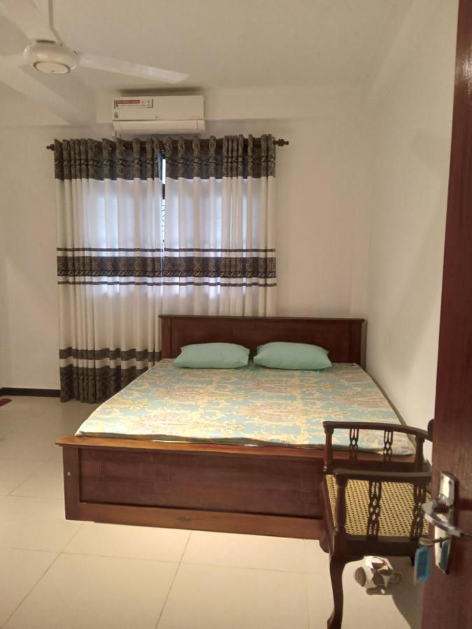 Sky Bloom Bed & Breakfast Homagama Exterior photo
